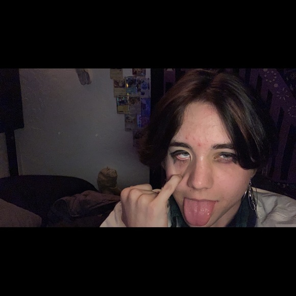 Meet your Posher, Ty - Picture 1 of 1